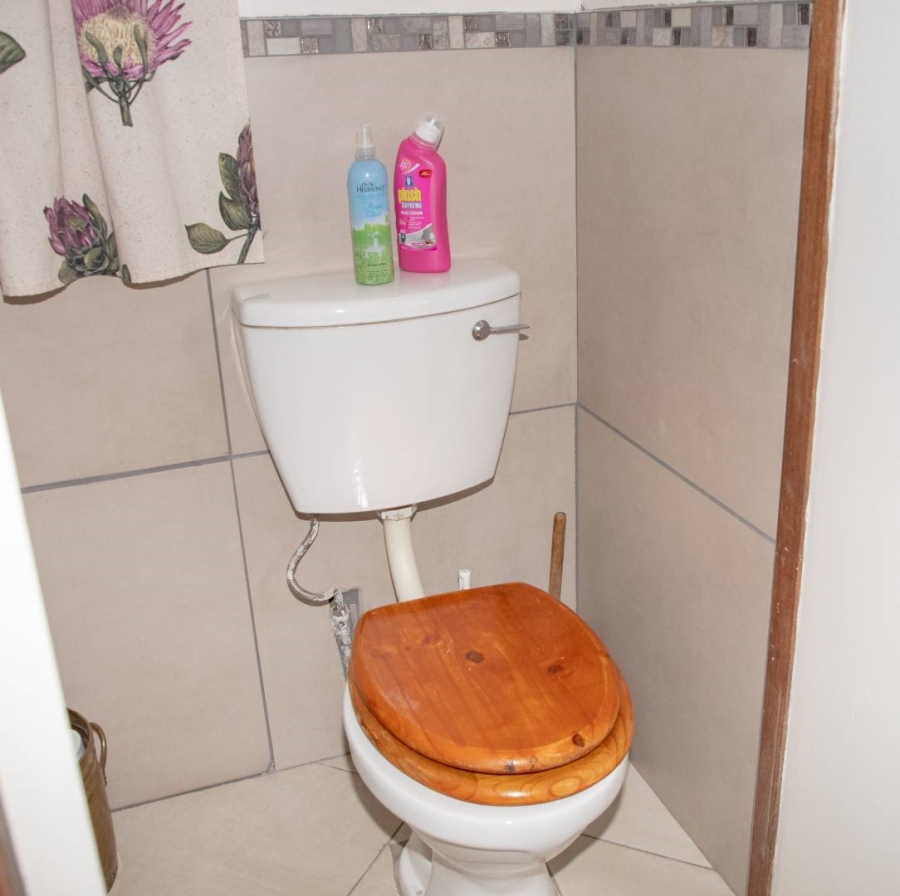 3 Bedroom Property for Sale in Heilbron Free State